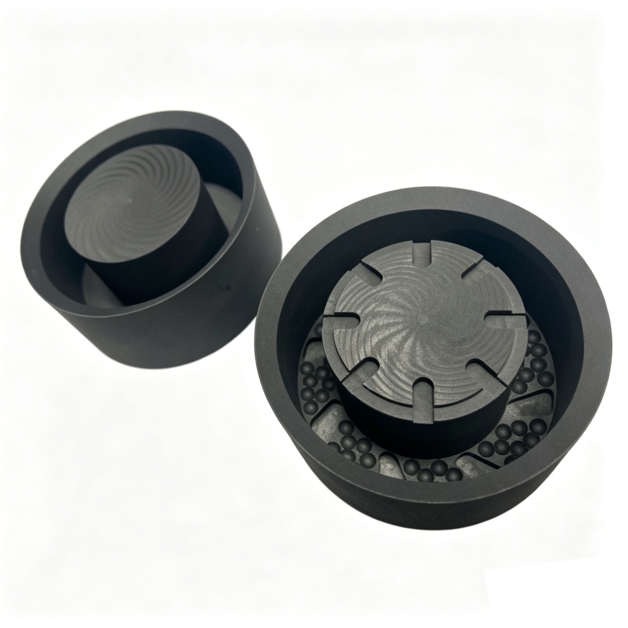 Molde de sinteriza&ccedil;&atilde;o de grafite montado mostrando estrutura interna para produ&ccedil;&atilde;o de brocas diamantadas